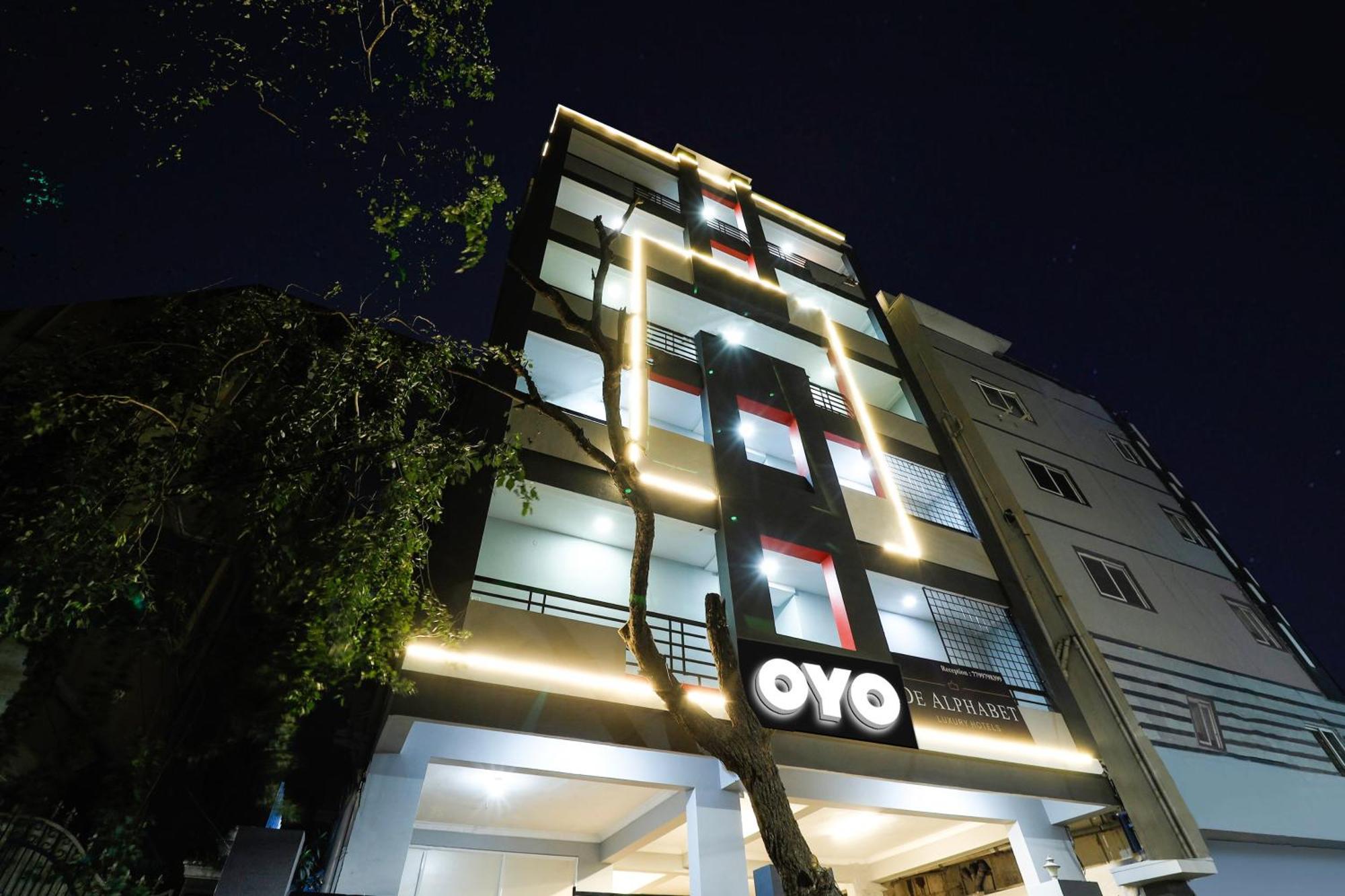 Super Townhouse De Alphabet Hotel Kukatpally Nexus Mall Хидерабад Екстериор снимка